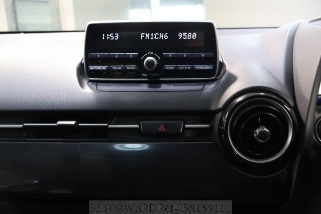 
								MAZDA 2 2015 full									