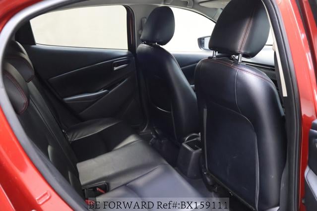 
								MAZDA 2 2015 full									
