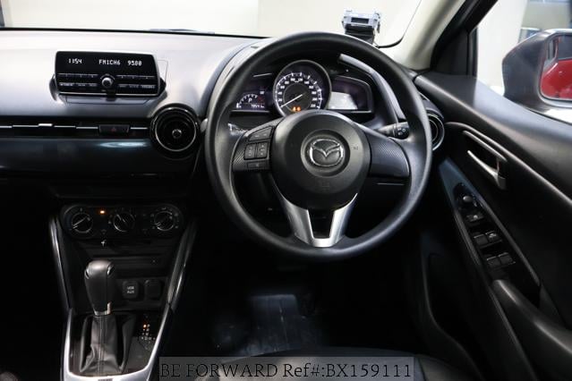 
								MAZDA 2 2015 full									