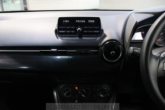 
								MAZDA 2 2015 full									