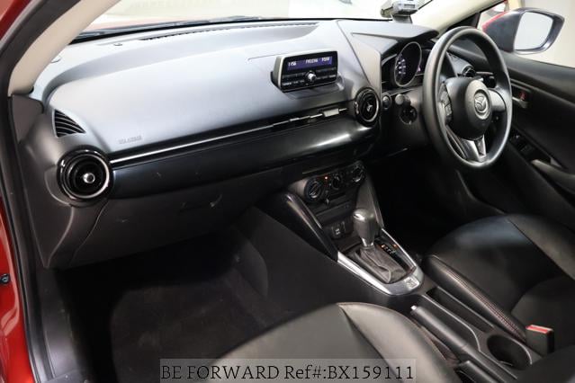 
								MAZDA 2 2015 full									
