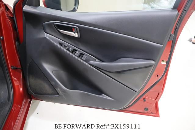 
								MAZDA 2 2015 full									