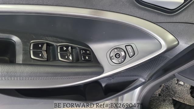 
								HYUNDAI SANTA FE 2017 full									