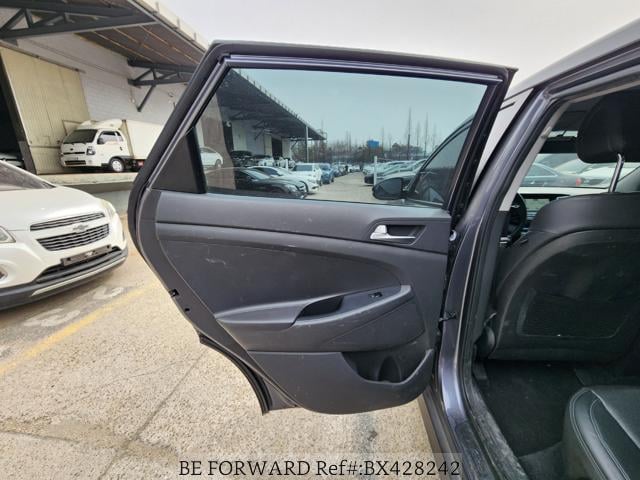 
								HYUNDAI TUCSON 2015 full									