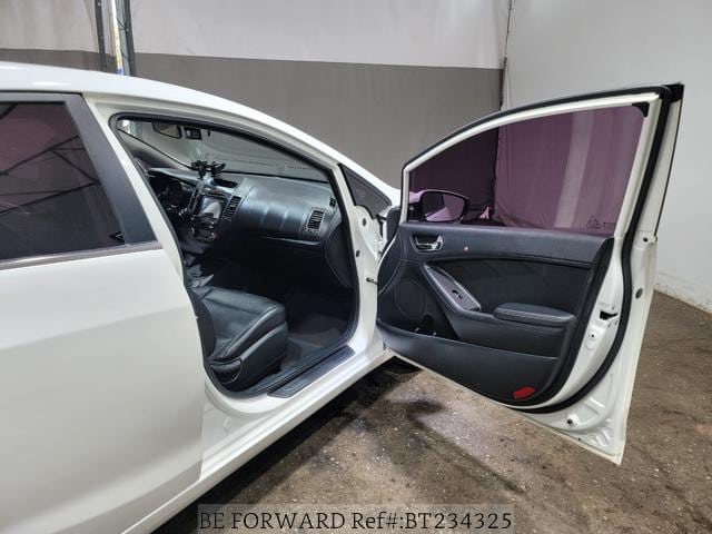 
								KIA K3 2014 full									