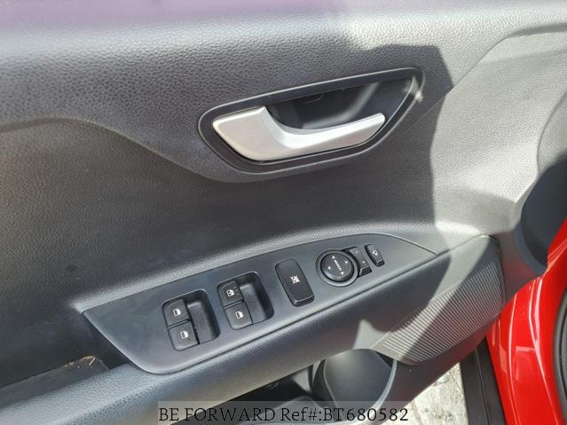 
								KIA STONIC full									