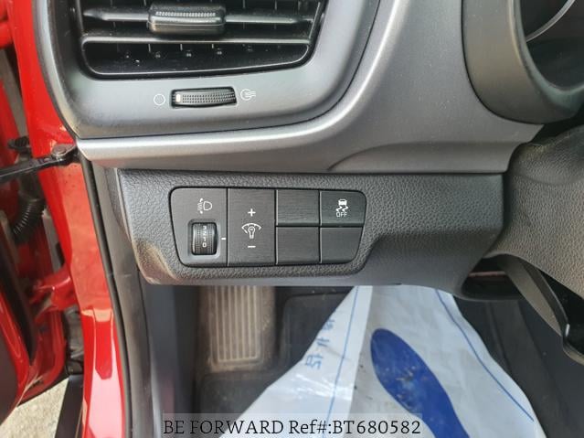
								KIA STONIC full									