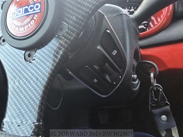 
								KIA SPORTAGE full									